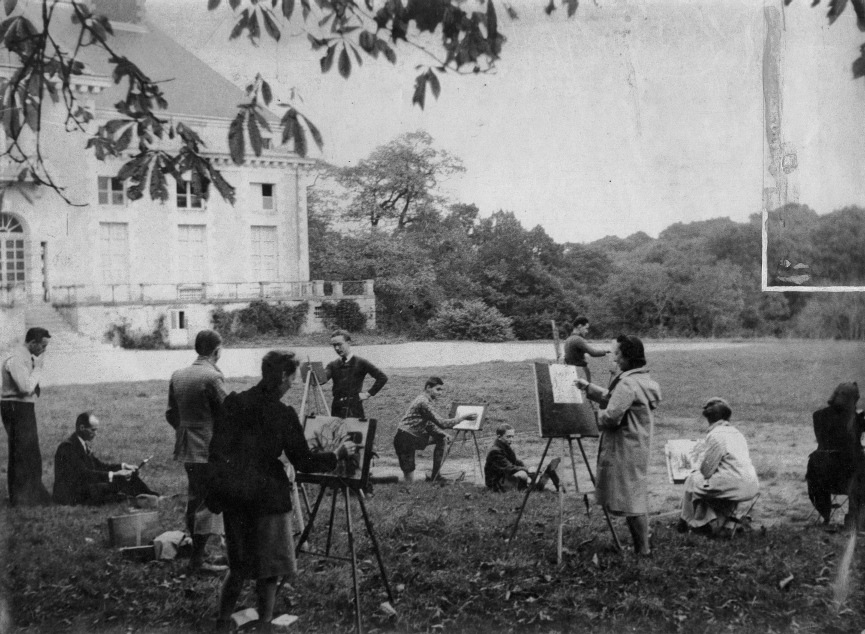 1941 - Roger Aliquot alias Gérôme au cours d'une sortie avec ses élèves de l'école Jehan Fouquet à Tours